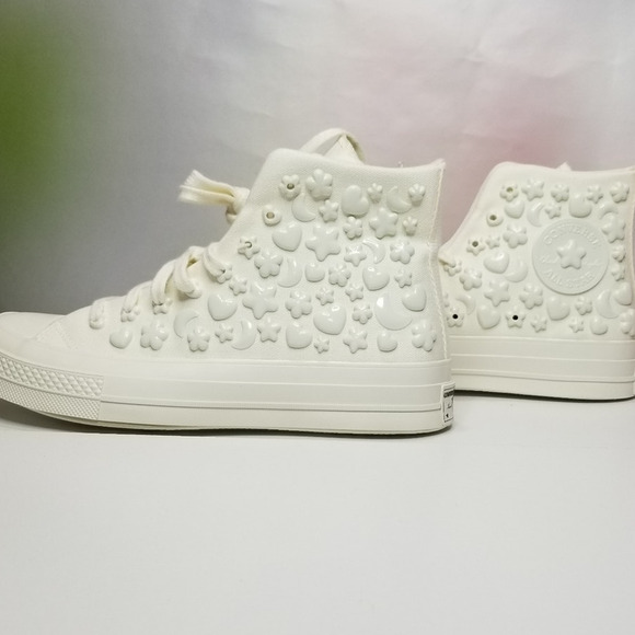 Converse Women's Chuck 70 3D Charms Size 9 Egret #A06434C NWT - Picture 1 of 7